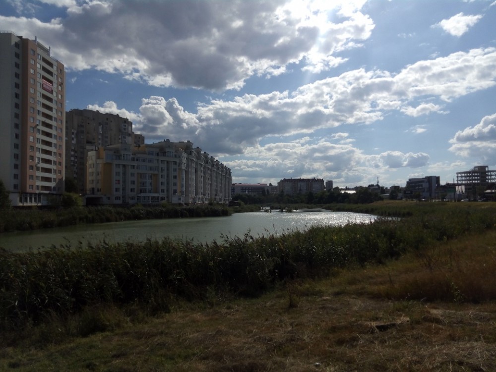 Un bărbat de 51 de ani s-a înecat într-un iaz de pe strada Albișoara din Chișinău